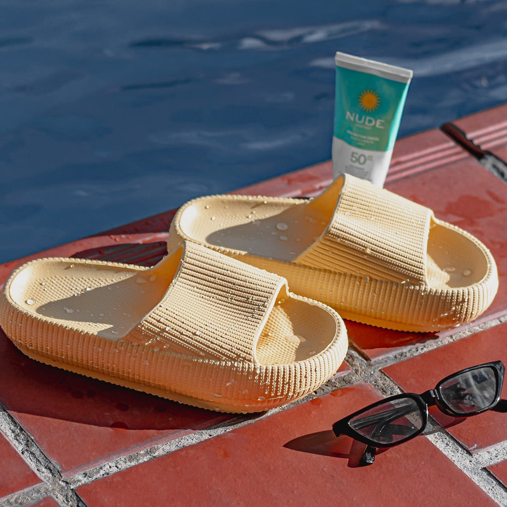 gid://shopify/MediaImage/24532715765854