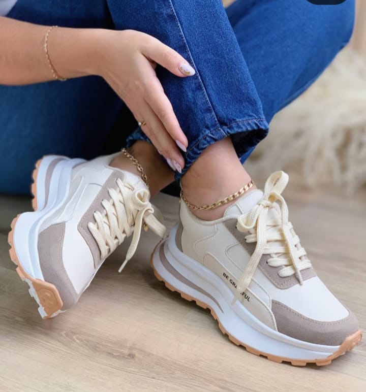 gid://shopify/MediaImage/24532744208478